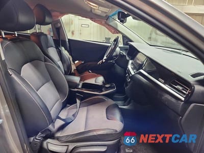 Zdjęcie 7 z 13 samochodu: 2022 KIA NIRO EV EX VIN:KNDCC3LG7N5150535 - miniatura