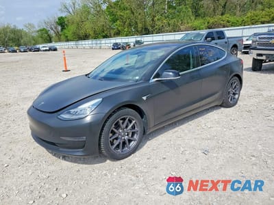2018 TESLA MODEL 3 5YJ3E1EAXJF098379 - główne zdjęcie licytacji z USA - miniatura