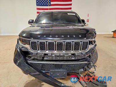 Piąte zdjęcie samochodu w środku: 2022 JEEP WAGONEER SERIES II VIN:1C4SJVBT3NS107128 - miniatura