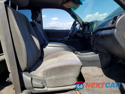 Zdjęcie 7 z 12 samochodu: 2003 TOYOTA TUNDRA ACCESS CAB SR5 VIN:5TBRT34153S436341 - miniatura