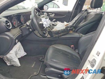 Zdjęcie 7 z 12 samochodu: 2018 MERCEDES-BENZ E 300 4MATIC VIN:WDDZF4KB0JA429720 - miniatura