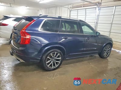 Trzecie zdjęcie samochodu z tyłu: 2019 VOLVO XC90 T6 MOMENTUM VIN:YV4A22PK4K1420839 - miniatura