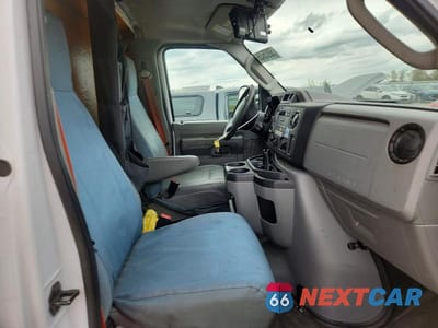 Zdjęcie 11 z 13 samochodu: 2018 FORD ECONOLINE E450 SUPER DUTY CUTAWAY VAN VIN:1FDXE4FS7JDC18930 - miniatura