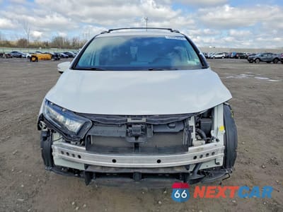 Piąte zdjęcie samochodu w środku: 2025 HONDA ODYSSEY TOURING VIN:5FNRL6H82SB026177 - miniatura