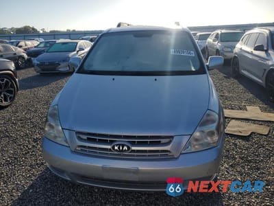 Piąte zdjęcie samochodu w środku: 2008 KIA SEDONA LX VIN:KNDMB233086230143 - miniatura