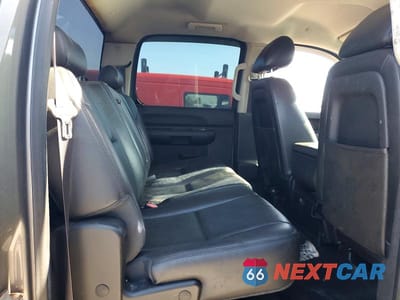 Zdjęcie 10 z 12 samochodu: 2012 CHEVROLET SILVERADO K1500 LT VIN:3GCPKSE75CG259304 - miniatura