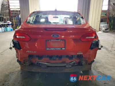Zdjęcie 6 z 12 samochodu: 2018 FORD FOCUS SE VIN:1FADP3FE6JL254741 - miniatura