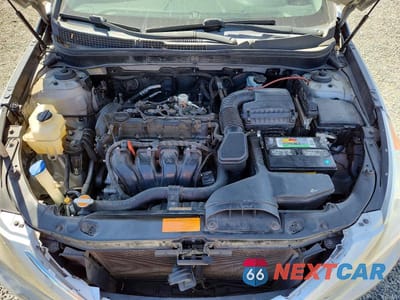 Zdjęcie 11 z 12 samochodu: 2012 HYUNDAI SONATA GLS VIN:5NPEB4AC0CH499972 - miniatura