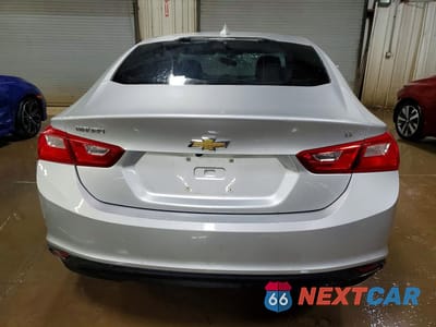 Zdjęcie 6 z 12 samochodu: 2017 CHEVROLET MALIBU LT VIN:1G1ZE5ST8HF255834 - miniatura