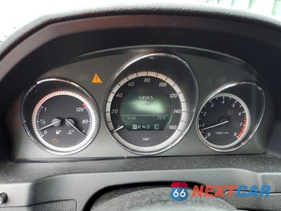 Zdjęcie 9 z 11 samochodu: 2010 MERCEDES-BENZ C 300 4MATIC VIN:WDDGF8BB2AR131881 - miniatura