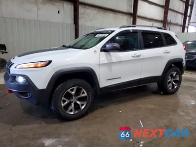 2017 JEEP CHEROKEE TRAILHAWK 1C4PJMBSXHW611826 - główne zdjęcie licytacji z USA - miniatura