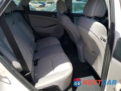Zdjęcie 10 z 12 samochodu: 2017 HYUNDAI TUCSON SE VIN:KM8J3CA41HU325478 - miniatura