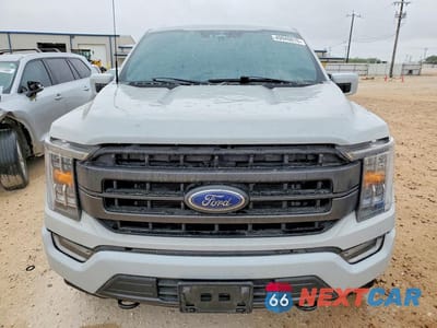 Piąte zdjęcie samochodu w środku: 2023 FORD F150 SUPERCREW VIN:1FTFW1E56PKE06785 - miniatura