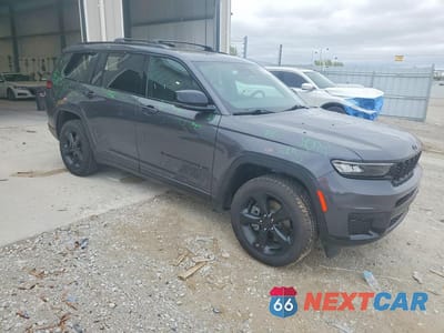 Czwarte zdjęcie samochodu z boku: 2024 JEEP GRAND CHEROKEE L LAREDO VIN:1C4RJKAG5R8926842 - miniatura