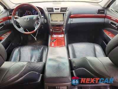 Zdjęcie 8 z 11 samochodu: 2009 LEXUS LS 460 BASE VIN:JTHBL46F595089307 - miniatura
