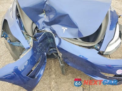 Zdjęcie 11 z 12 samochodu: 2018 TESLA MODEL 3 VIN:5YJ3E1EA5JF164479 - miniatura