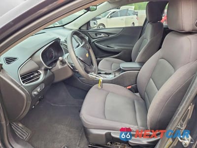 Zdjęcie 7 z 12 samochodu: 2017 CHEVROLET MALIBU LS VIN:1G1ZB5ST4HF242524 - miniatura