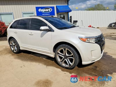 Czwarte zdjęcie samochodu z boku: 2013 FORD EDGE SPORT VIN:2FMDK3AK6DBC83811 - miniatura