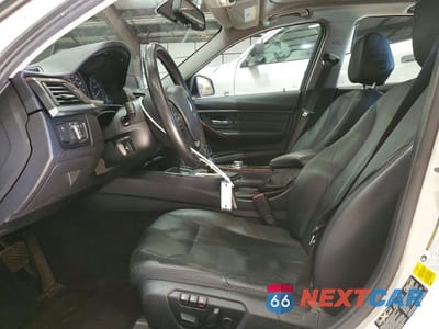 Zdjęcie 7 z 11 samochodu: 2013 BMW 328 XI SULEV VIN:WBA3B5C59DF593627 - miniatura