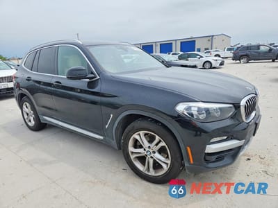 Czwarte zdjęcie samochodu z boku: 2019 BMW X3 SDRIVE30I VIN:5UXTR7C54KLF29425 - miniatura