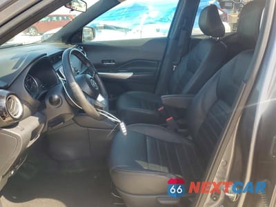 Zdjęcie 7 z 13 samochodu: 2019 NISSAN KICKS S VIN:3N1CP5CU9KL532313 - miniatura