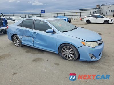 Czwarte zdjęcie samochodu z boku: 2012 TOYOTA CAMRY XLE VIN:4T4BF1FK8CR267102 - miniatura
