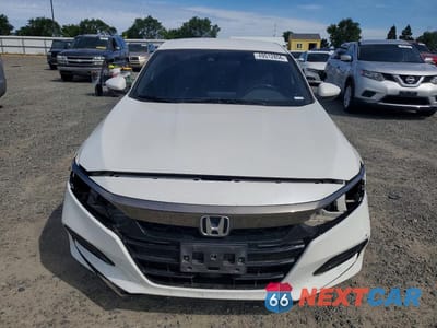 Piąte zdjęcie samochodu w środku: 2018 HONDA ACCORD SPORT VIN:1HGCV1F37JA157110 - miniatura