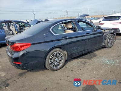 Trzecie zdjęcie samochodu z tyłu: 2018 BMW 530E VIN:WBAJA9C56JB034377 - miniatura