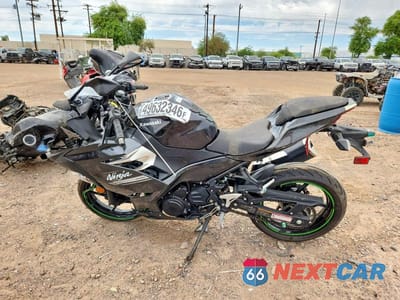 Trzecie zdjęcie samochodu z tyłu: 2022 KAWASAKI EX400 VIN:JKAEXKG12NDAG4481 - miniatura
