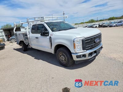 Czwarte zdjęcie samochodu z boku: 2024 FORD F250 SUPER DUTY UTILITY / SERVICE TRUCK VIN:1FT7X2AA7RED28240 - miniatura