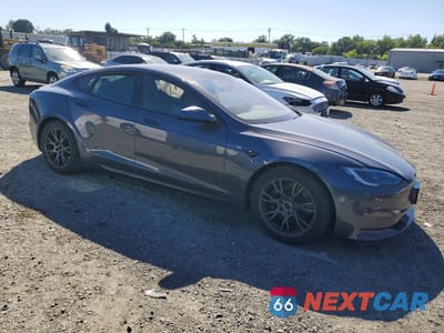 Czwarte zdjęcie samochodu z boku: 2023 TESLA MODEL S VIN:5YJSA1E68PF499666 - miniatura