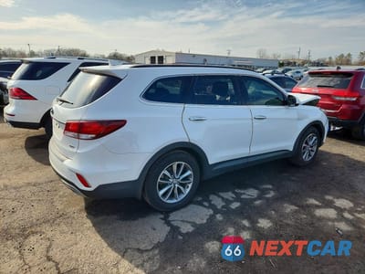Trzecie zdjęcie samochodu z tyłu: 2018 HYUNDAI SANTA FE SE VIN:KM8SMDHF2JU261701 - miniatura