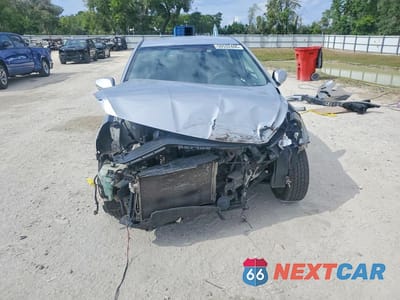 Piąte zdjęcie samochodu w środku: 2013 HYUNDAI ACCENT SE VIN:KMHCU5AEXDU059351 - miniatura
