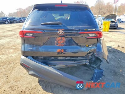 Zdjęcie 6 z 13 samochodu: 2025 TOYOTA GRAND HIGHLANDER XLE VIN:5TDAAAB57SS087783 - miniatura