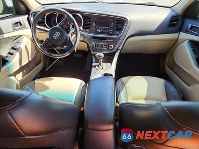 Zdjęcie 8 z 12 samochodu: 2014 KIA OPTIMA LX VIN:KNAGM4A75E5496121 - miniatura