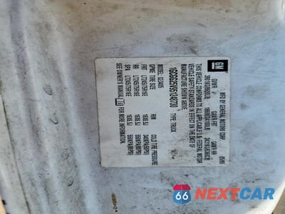 Zdjęcie 12 z 12 samochodu: 2005 CHEVROLET EXPRESS G2500 DELIVERY VAN VIN:1GCGG25V951248730 - miniatura