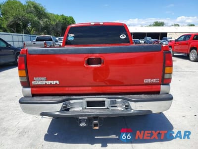 Zdjęcie 6 z 11 samochodu: 2004 GMC NEW SIERRA C1500 VIN:2GTEC19T241150377 - miniatura