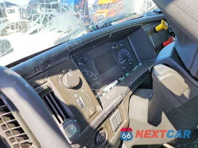 Zdjęcie 8 z 10 samochodu: 2025 VOLVO VNL SEMI TRUCK VIN:4V4NC9EH3SN668790 - miniatura