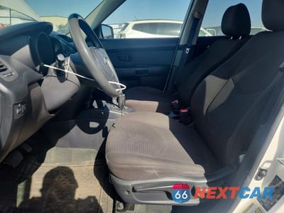 Zdjęcie 7 z 11 samochodu: 2012 KIA SOUL BASE VIN:KNDJT2A50C7436926 - miniatura