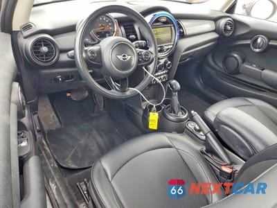Zdjęcie 8 z 12 samochodu: 2017 MINI COOPER VIN:WMWXP5C51H2D16506 - miniatura