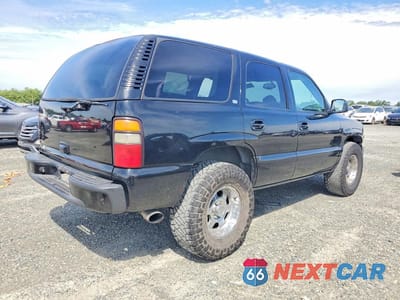 Trzecie zdjęcie samochodu z tyłu: 2005 CHEVROLET TAHOE C1500 VIN:1GNEC13T75R202823 - miniatura