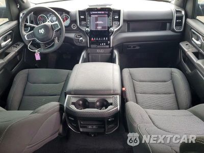 Zdjęcie 8 z 12 samochodu: 2025 RAM 1500 BIG HORN VIN:1C6RREFG0SN735136 - miniatura