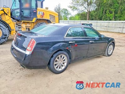 Trzecie zdjęcie samochodu z tyłu: 2014 CHRYSLER 300C VIN:2C3CCAEG8EH272917 - miniatura