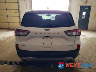 Zdjęcie 6 z 12 samochodu: 2021 FORD ESCAPE SE VIN:1FMCU9G63MUA45489 - miniatura
