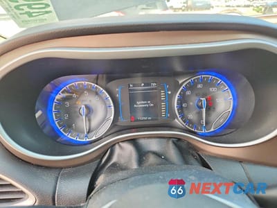 Zdjęcie 9 z 13 samochodu: 2017 CHRYSLER PACIFICA TOURING L VIN:2C4RC1BG3HR598102 - miniatura