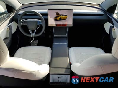 Zdjęcie 8 z 13 samochodu: 2026 TESLA MODEL Y VIN:7SAYGDEE0TF355088 - miniatura