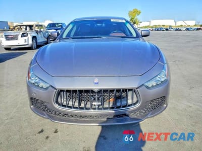 Piąte zdjęcie samochodu w środku: 2016 MASERATI GHIBLI VIN:ZAM57XSA4G1175013 - miniatura
