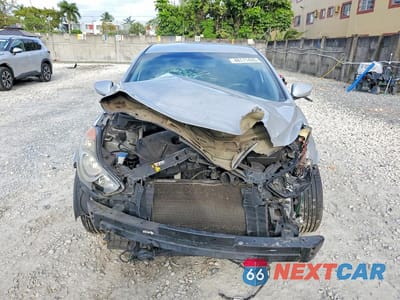 Piąte zdjęcie samochodu w środku: 2013 HYUNDAI ELANTRA GLS VIN:5NPDH4AE4DH224019 - miniatura