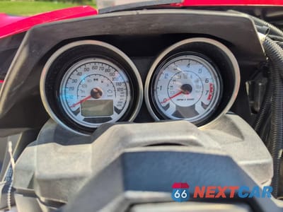 Zdjęcie 8 z 10 samochodu: 2015 POLARIS SLINGSHOT SL VIN:57XAAPFA7F5100531 - miniatura