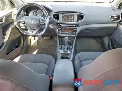 Zdjęcie 8 z 12 samochodu: 2018 HYUNDAI IONIQ SEL VIN:KMHC75LC0JU067215 - miniatura